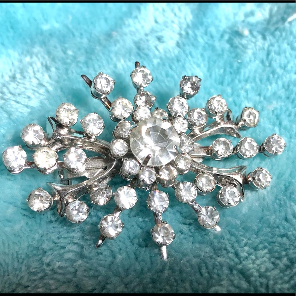 Vintage Rhinestones Crystal Starburst Brooch